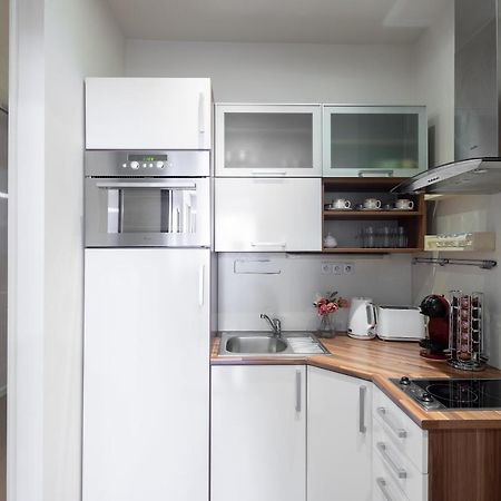 10 Min City Centre 5 People Apartment, Free Coffee Прага Экстерьер фото
