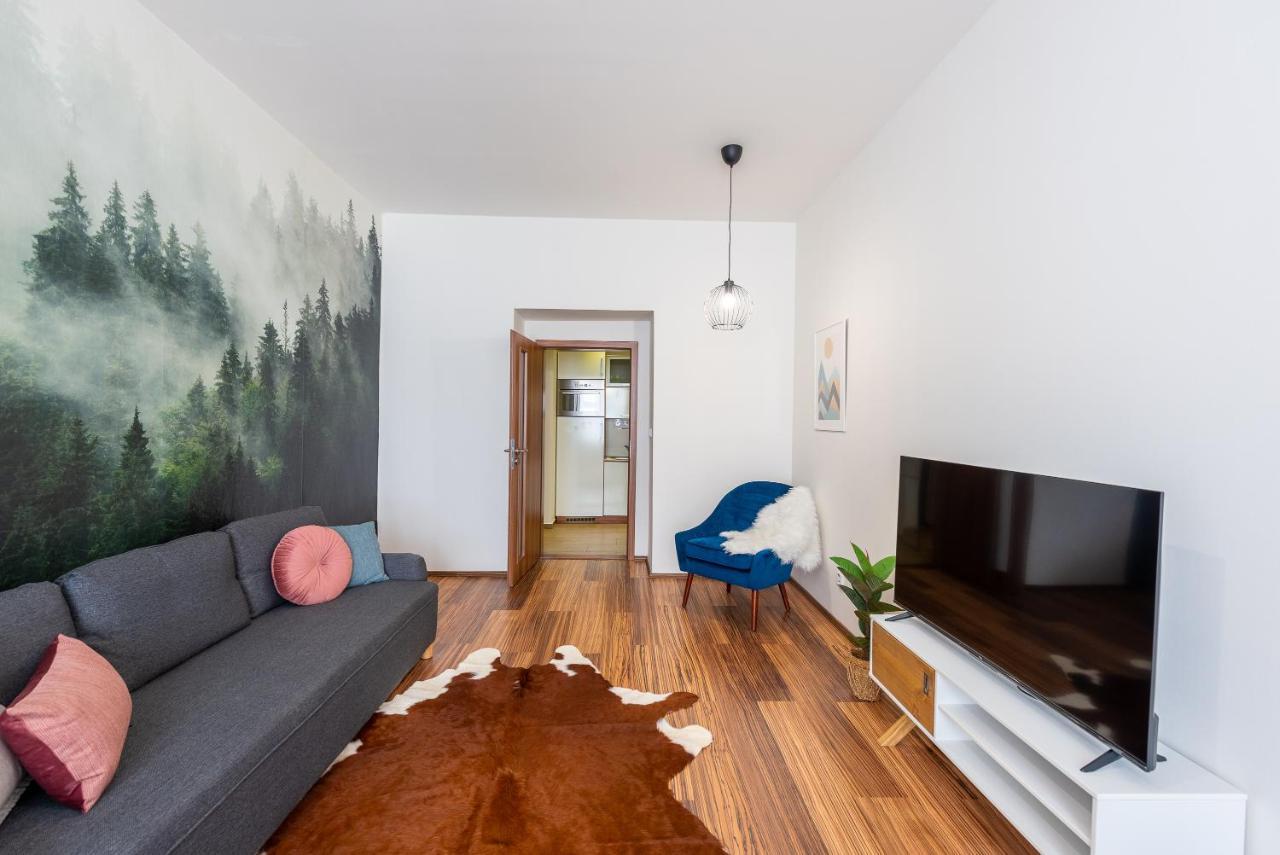 10 Min City Centre 5 People Apartment, Free Coffee Прага Экстерьер фото